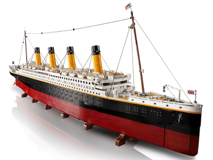 LEGO Icons Titanic (10294) | 1:200 Scale Model Ship | 9,090 Pieces