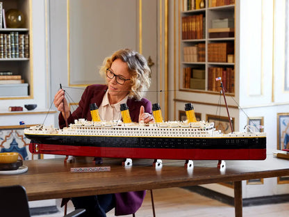 LEGO Icons Titanic (10294) | 1:200 Scale Model Ship | 9,090 Pieces